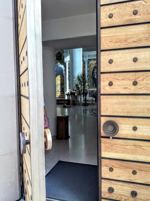 N'hésitez pas à franchir le portail de la cathédrale orthodoxe russe de Paris ! (Photo FC)