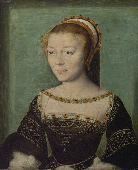 Anne de Pisseleu d’Heilly, Duchess d’Etampes (1508-1580) the king's favourite. When François returned to France in 1526 from his imprisonment in Spain, he discovered the lovely and ambitious Anne and took her as his lover. She became his official mistress and for the next twenty years, until his death in 1547, she wielded significant influence in political and artistic circles at court. The poet Charles de Sainte-Marthe called Anne de Pisseleu "la plus belle des savantes et la plus savante des belles" ("the most beautiful among the learned and the most learned among the beautiful").