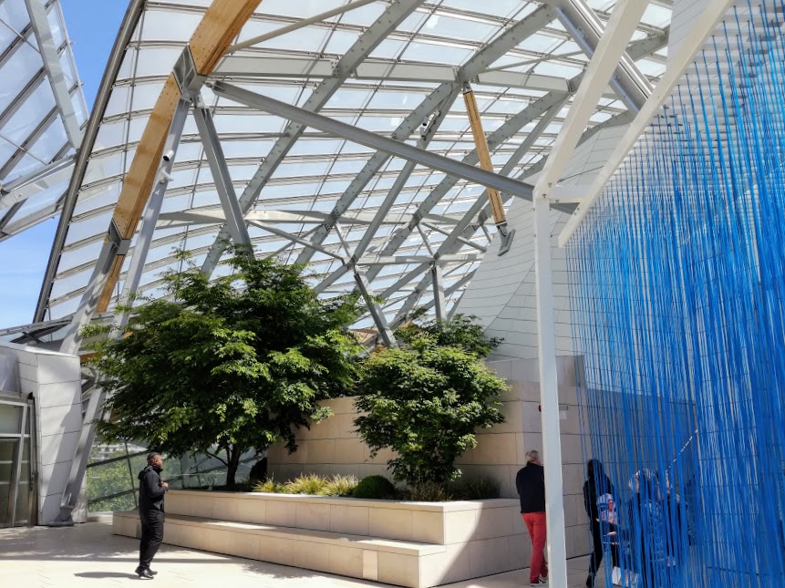Paris summer times rideau bleu fondation Louis Vuitton (Photo FC)