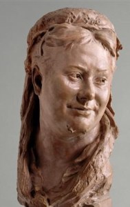 Buste de Marguerite Wilson Pelouze par Jean-Baptiste Carpeaux, Terre Cuite 1872. Il fut exécuté à l'occasion du projet de cénotaphe de la famille Wilson. (Valenciennes, musée des Beaux-Arts. Photo (C) RMN-Grand Palais / René-Gabriel Ojéda)