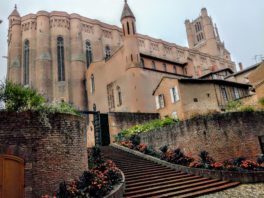 St Cecile's Cathedral of Albi (from the Episcopal City). Built in the 13th century in the southern Gothic style, it is the largest brick cathedral in the world: 113 m long, 35 m wide. It was declared a World Heritage Site by UNESCO in 2010 (Photo FC) 