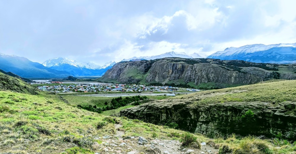 residents. In winter, it is almost a ghost town. Yet it is the starting point for any mountaineer wishing to attempt the ascent of some of the most dangerous peaks in the world. Photo © François Collombet